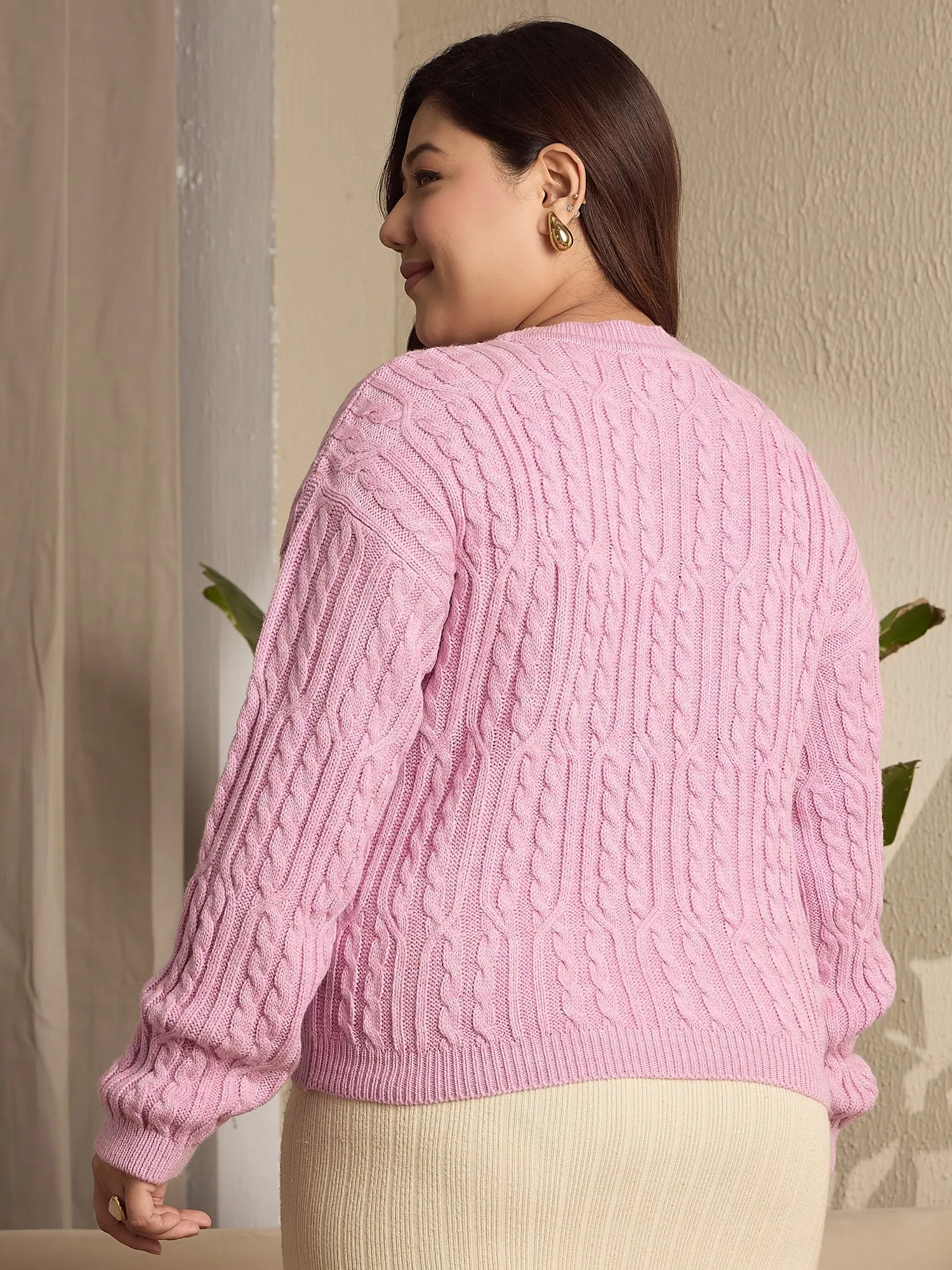 Berrylush Curve Women Solid Pink Round Neck Drop-Shoulder Sleeves Acrylic Ribbed Hem Cable Knitted Regular Sweater