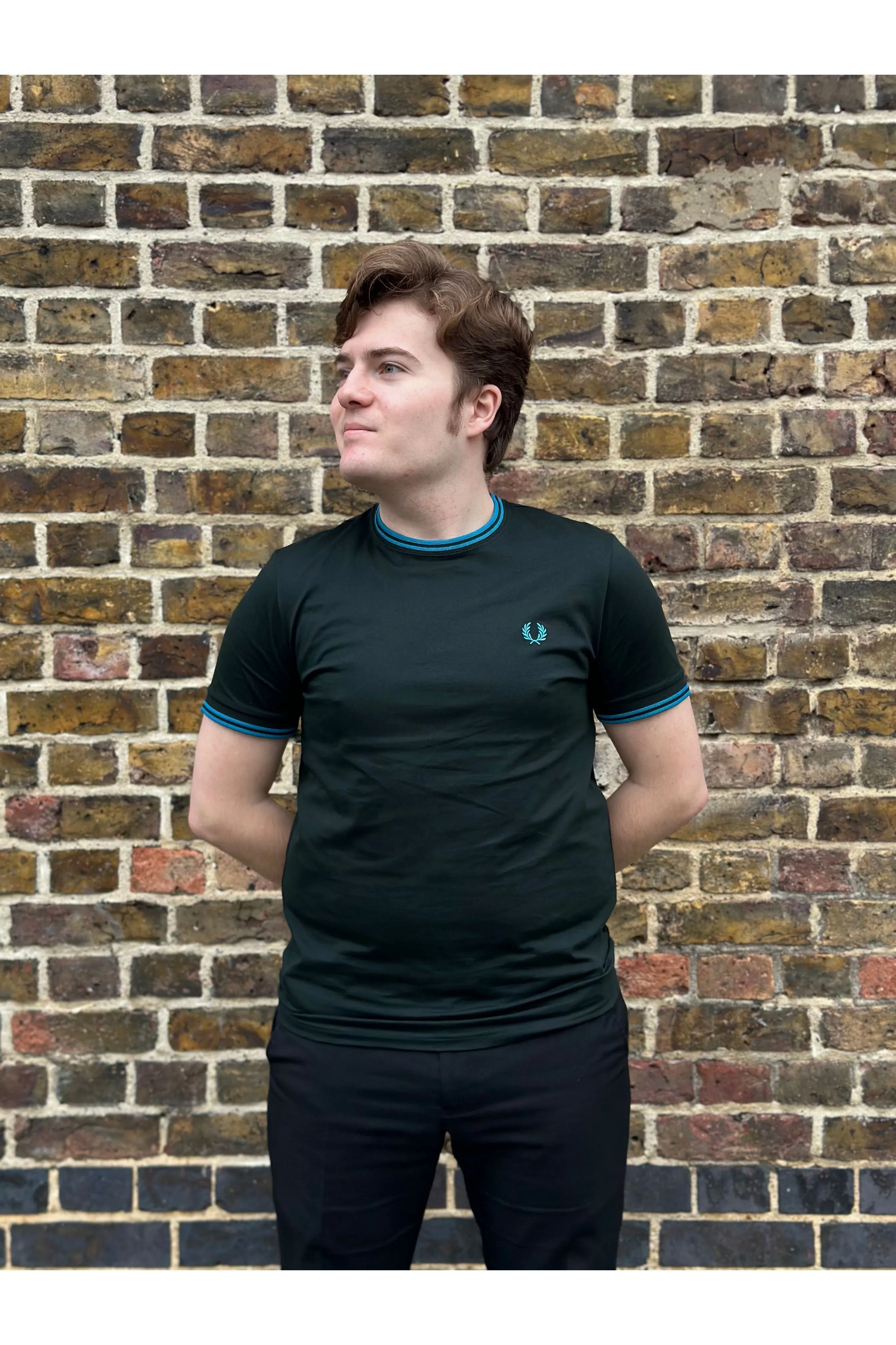 Fred Perry - M1588 Twin Tipped Nightgreen/Ocean - T-Shirt