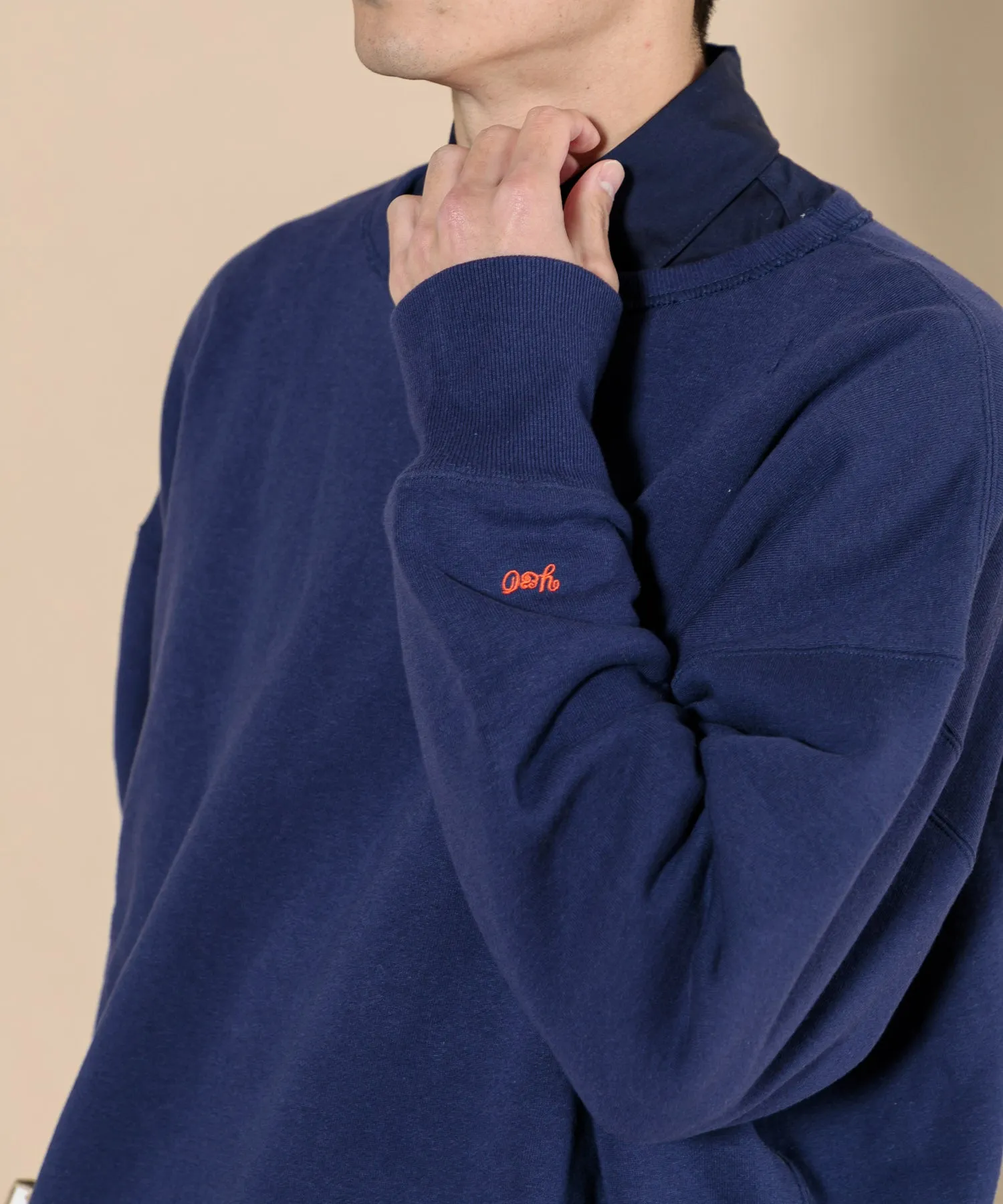 【MEN】YOUNG & OLSEN TDS 別注SIMPLE V SWEAT OVERSIZE