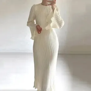 Trumpet sleeved slim long dress