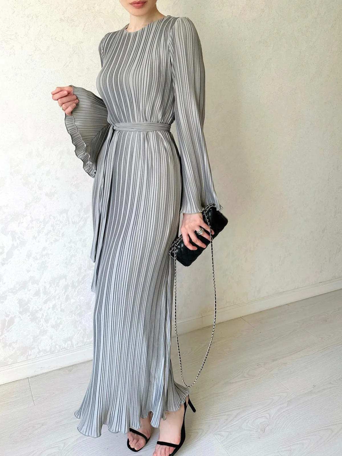 Trumpet sleeved slim long dress